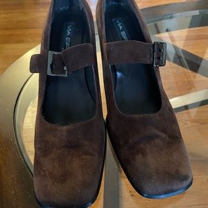 Vintage - Via Spiga brown suede shoe